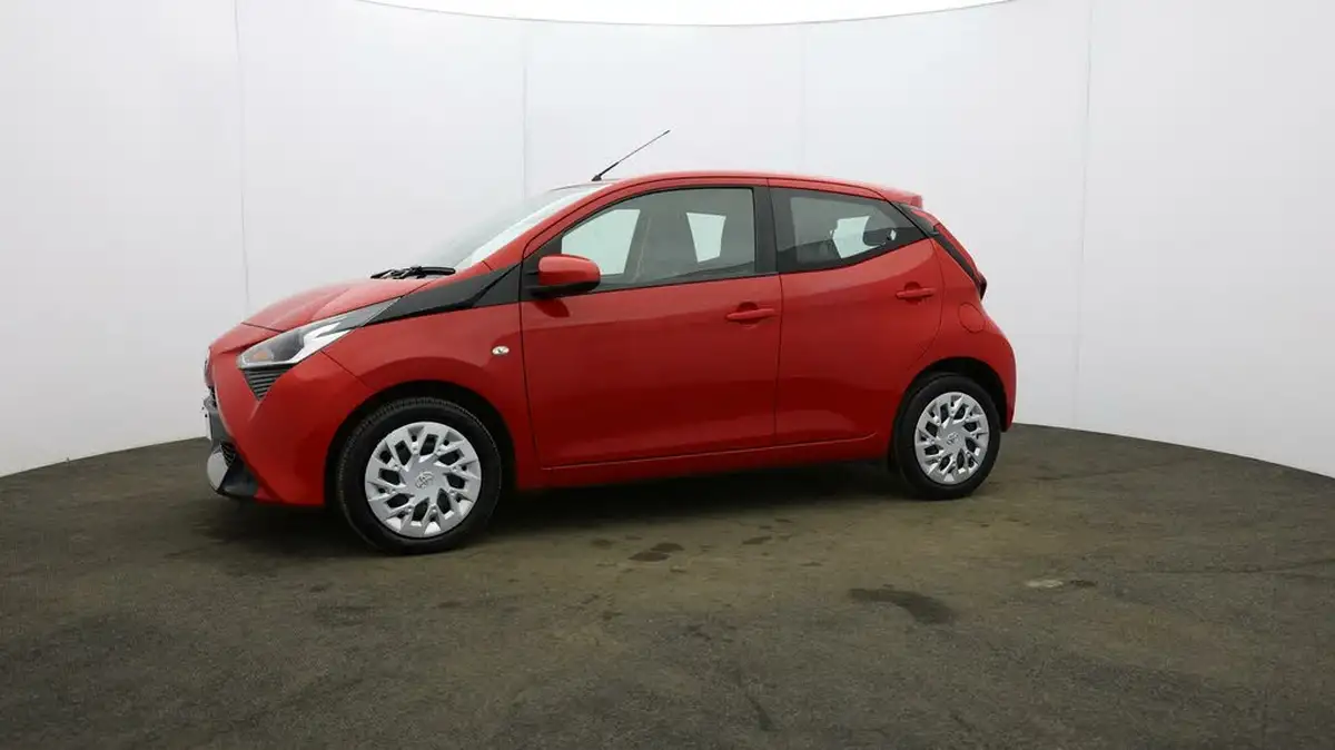 2019-toyota-aygo-10-vvt-i-x-play-big-32
