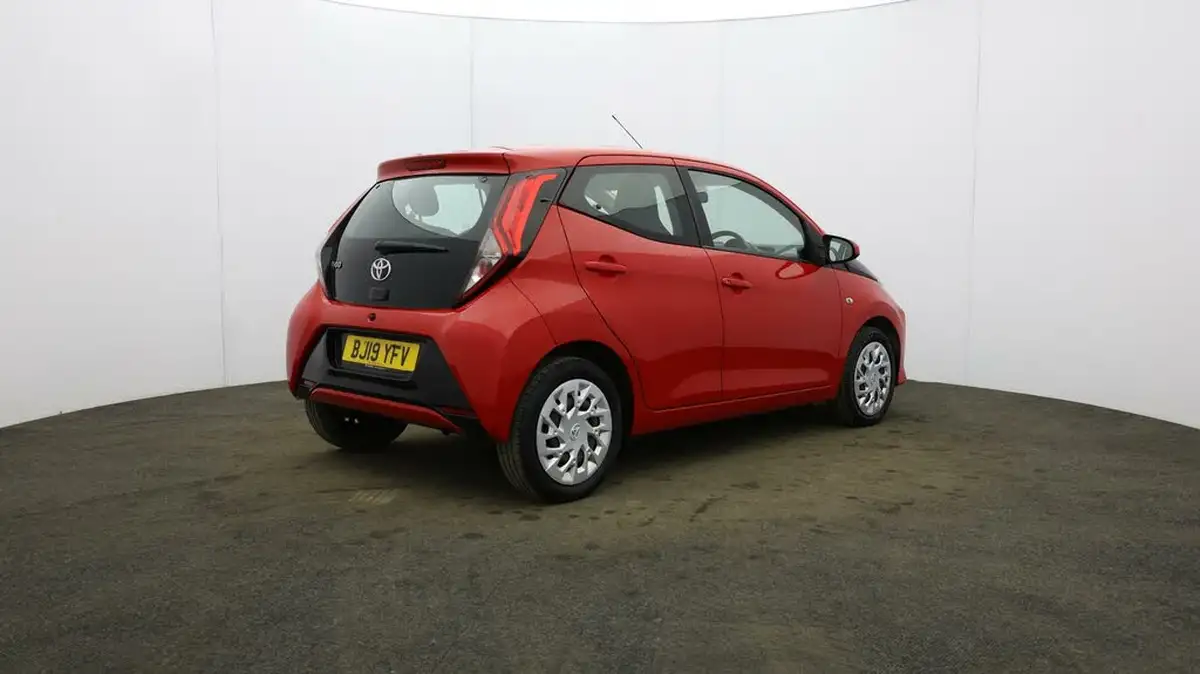 2019-toyota-aygo-10-vvt-i-x-play-big-56