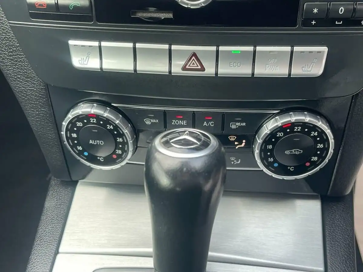 2014-mercedes-benz-c-class-21cdi-c250-cdi-amg-sport-edition-premium-plus-cdi-coupe-2d-7g-tronic-plus-big-31