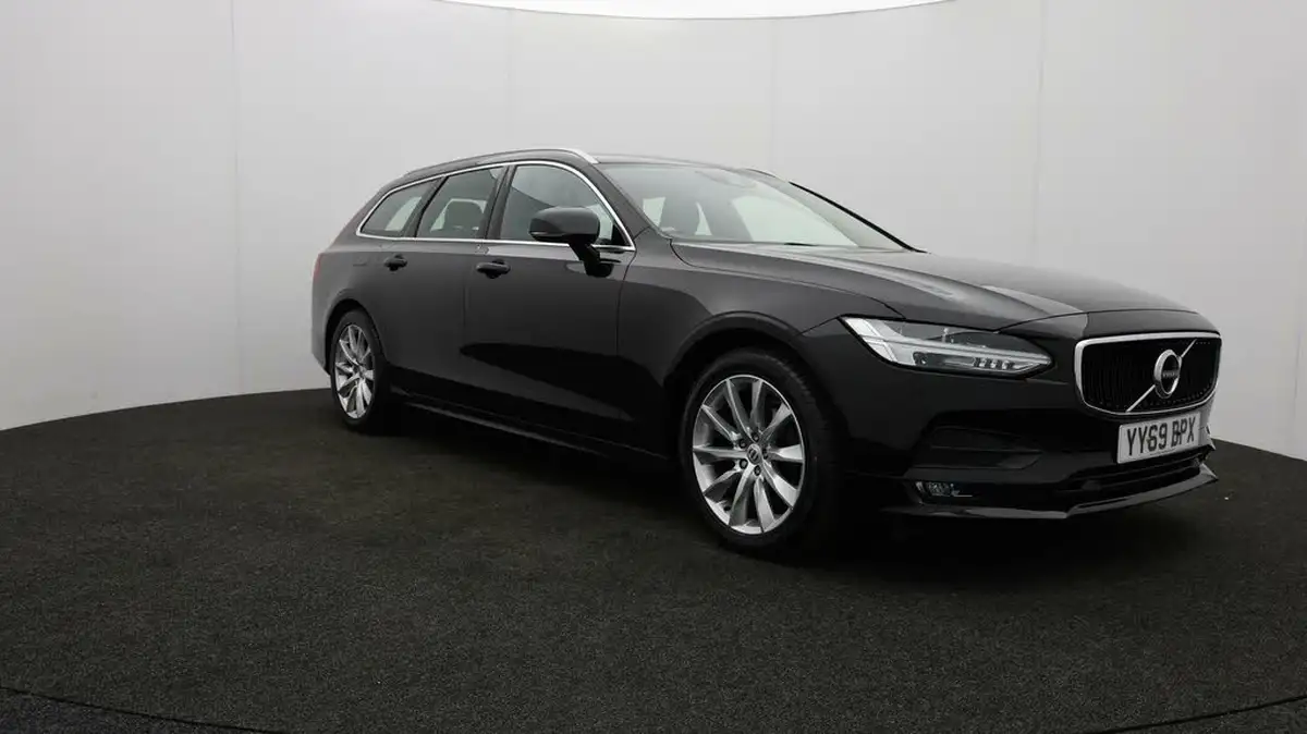 2019-volvo-v90-20-t4-momentum-plus-big-0