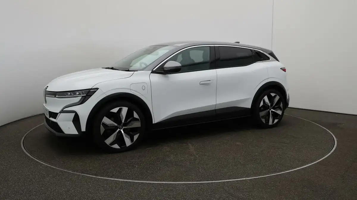2024-renault-megane-e-tech-e-techno-big-66