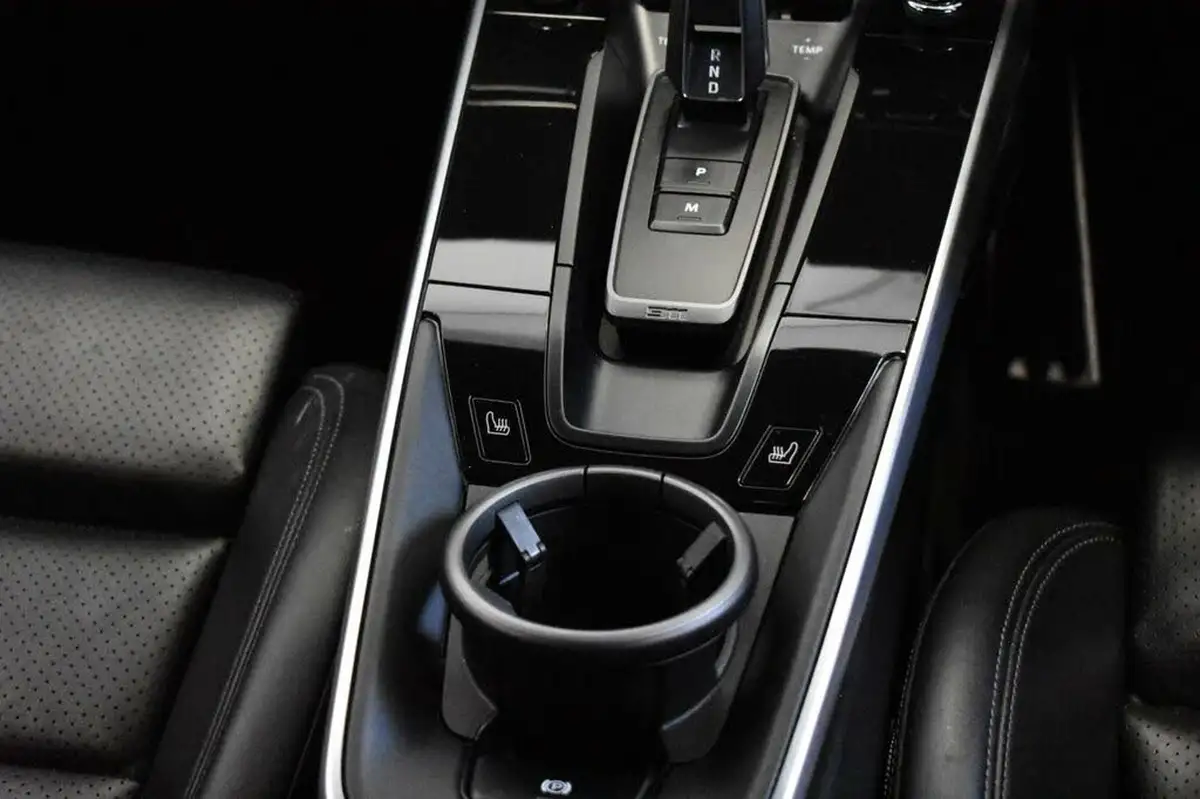 2019-porsche-911-30-carrera-4-coupe-big-37