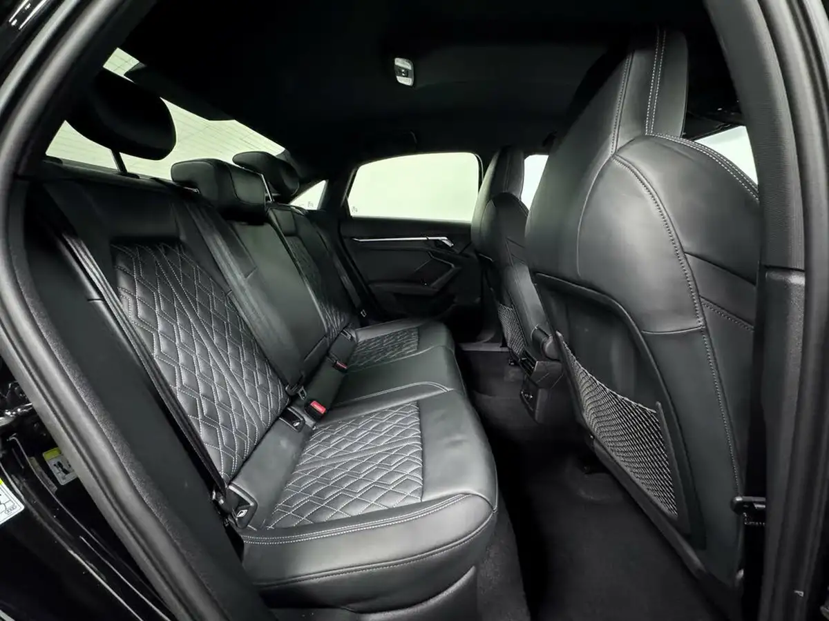2022-audi-s3-20-tfsi-saloon-4d-big-38