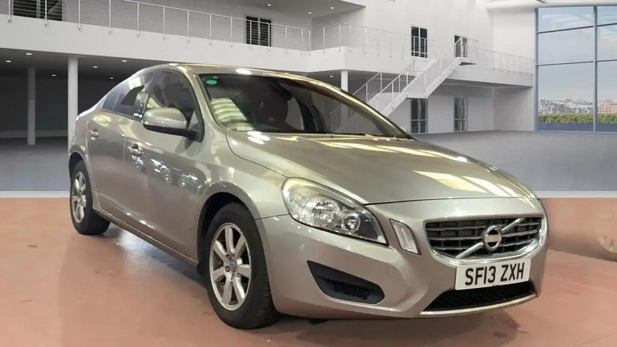 2013-volvo-s60-16td-d2-es-powershift-big-4