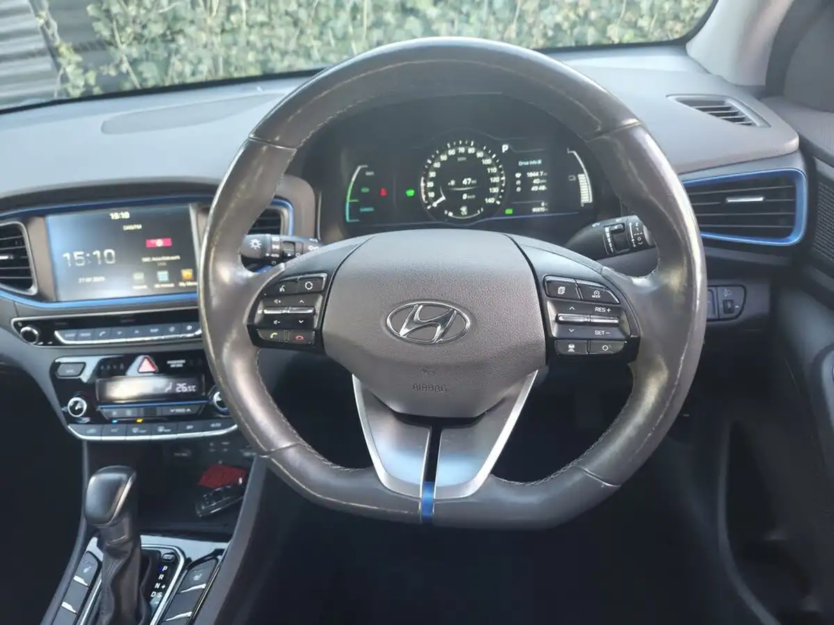 2018-hyundai-ioniq-16-gdi-premium-hybrid-big-7