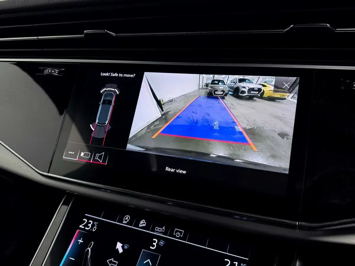 2020-audi-sq7-40tdi-big-48