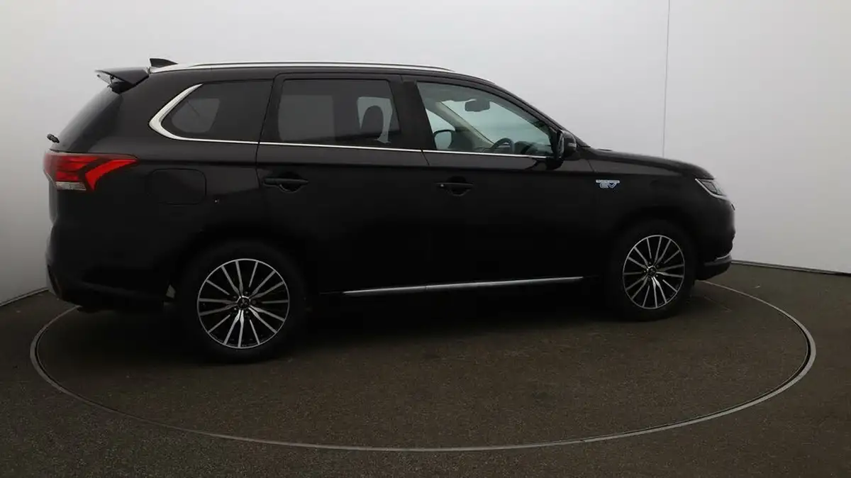 2020-mitsubishi-outlander-24-design-phev-big-48