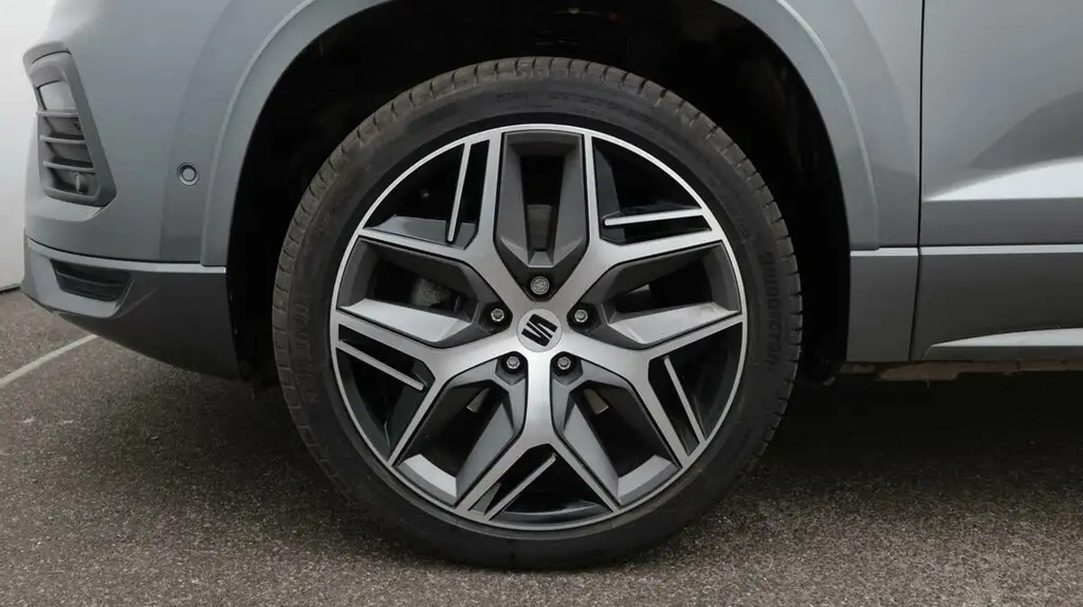 2023-seat-ateca-20-ecotsi-fr-sport-big-18