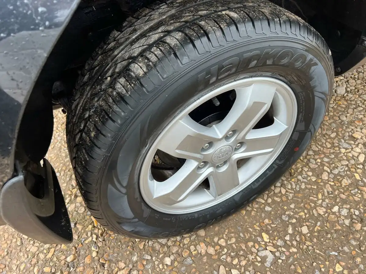 2010-kia-sportage-20td-xe-4wd-big-27