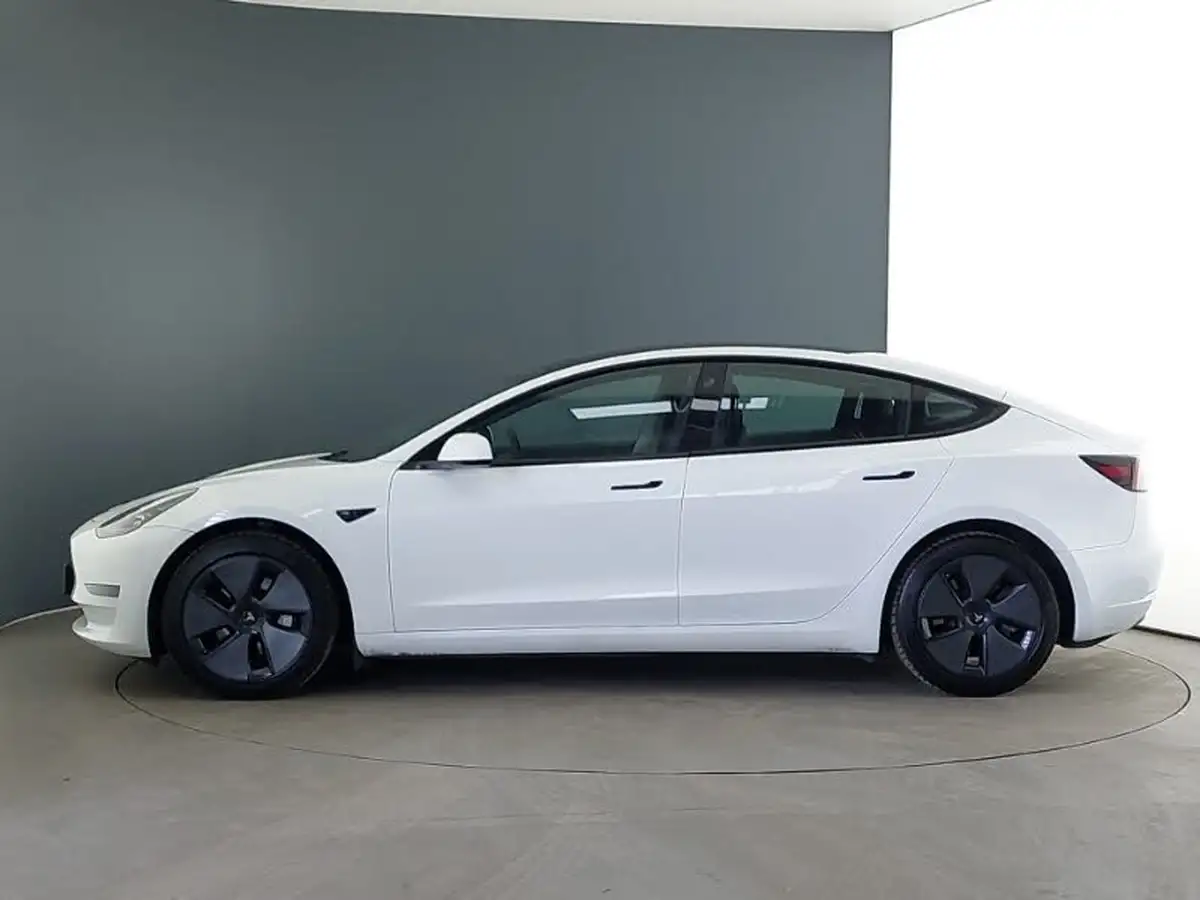 2021-tesla-model-3-e-long-range-awd-big-3
