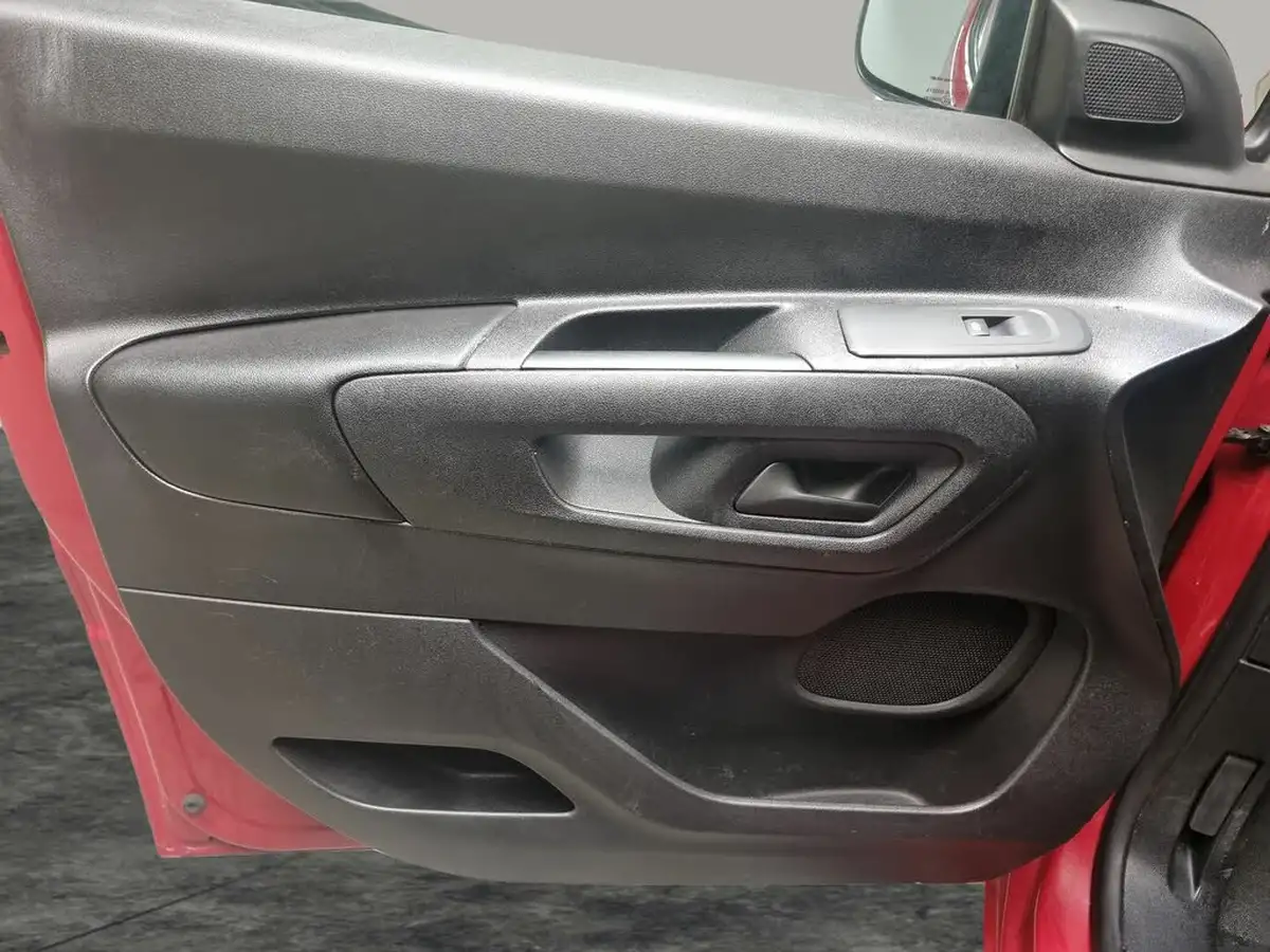 2020-peugeot-partner-15-bluehdi-1000-professional-100ps-eu6dt-panel-big-22