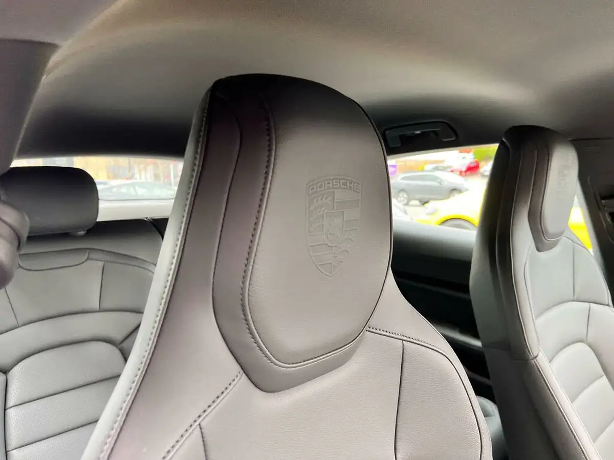 2022-porsche-taycan-e-sport-turismo-476ps-performance-battery-plus-big-49
