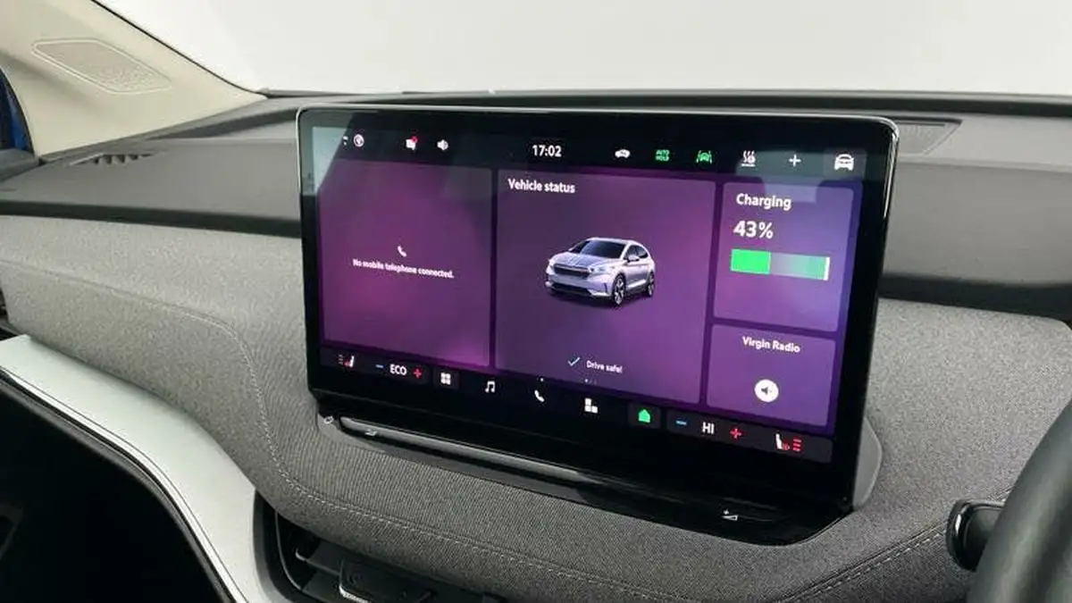 2023-skoda-enyaq-e-85-edition-station-wagon-big-16