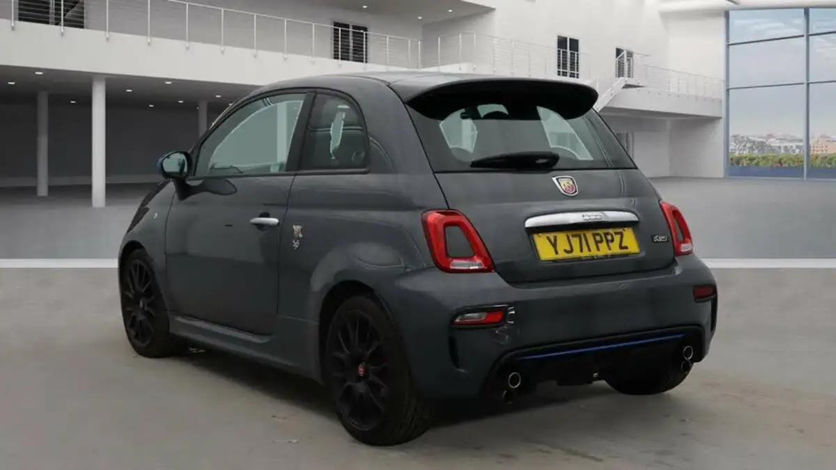 2021-abarth-595-14-tjet-f-big-5