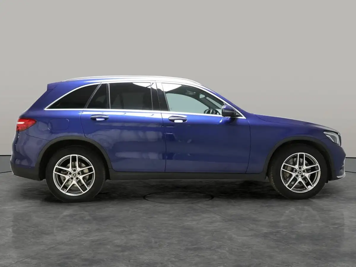 2018-mercedes-benz-glc-class-20-glc250-amg-line-premiumss-station-wagon-5d-big-8
