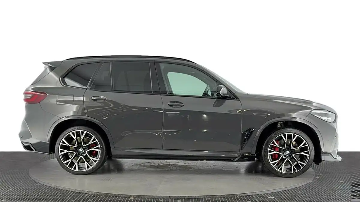 2021-bmw-x5-44-m-competition-big-2