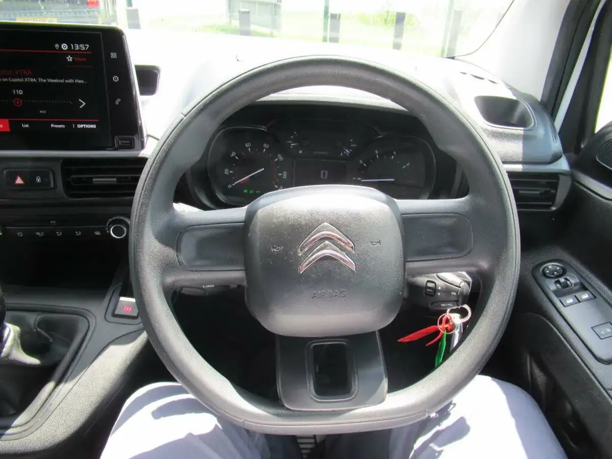 2019-citroen-berlingo-16bluehdi-650-enterprise-big-18
