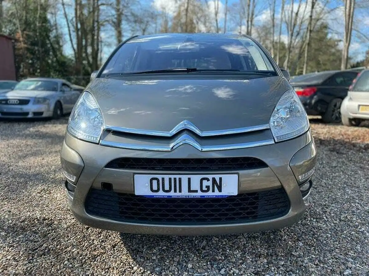 2011-citroen-c4-picasso-16td-exclusive-16-e-hdi-big-3