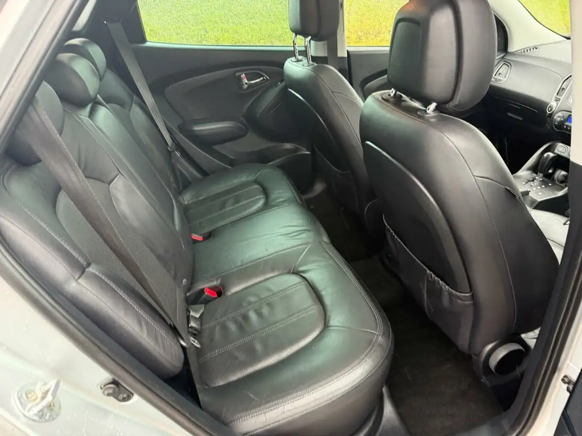2012-hyundai-ix35-20td-premium-4wd-auto-big-23