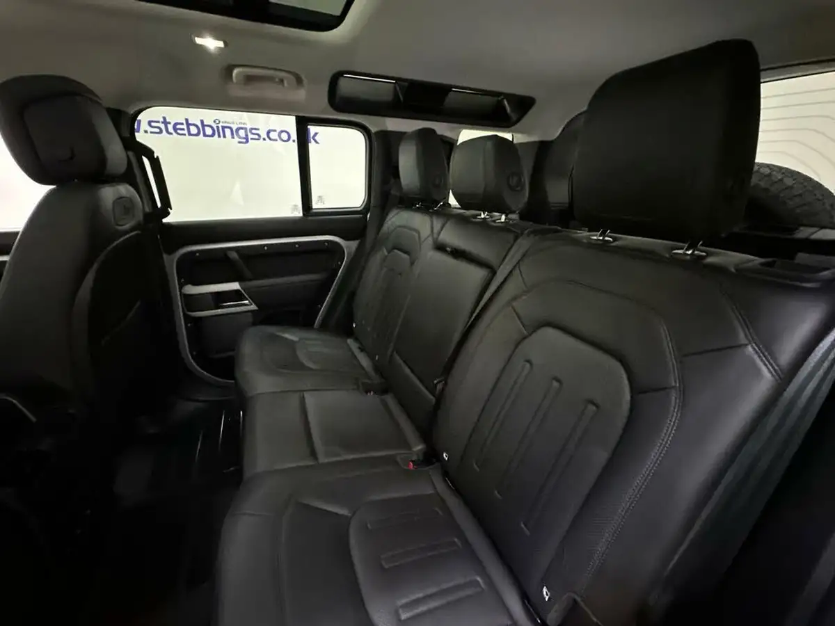 2021-land-rover-110-defender-30-d300-hse-2996cc-big-19