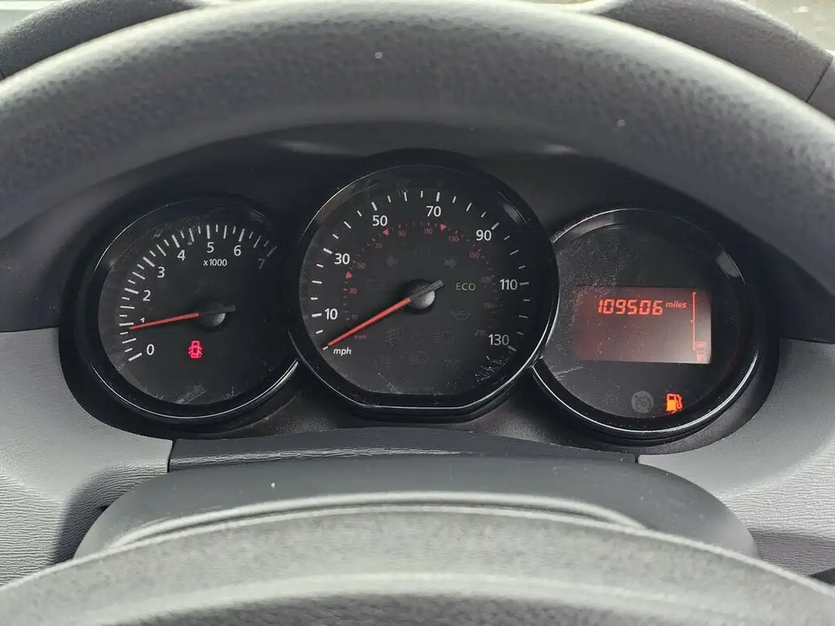 2015-dacia-duster-16-access-105bhp-big-21