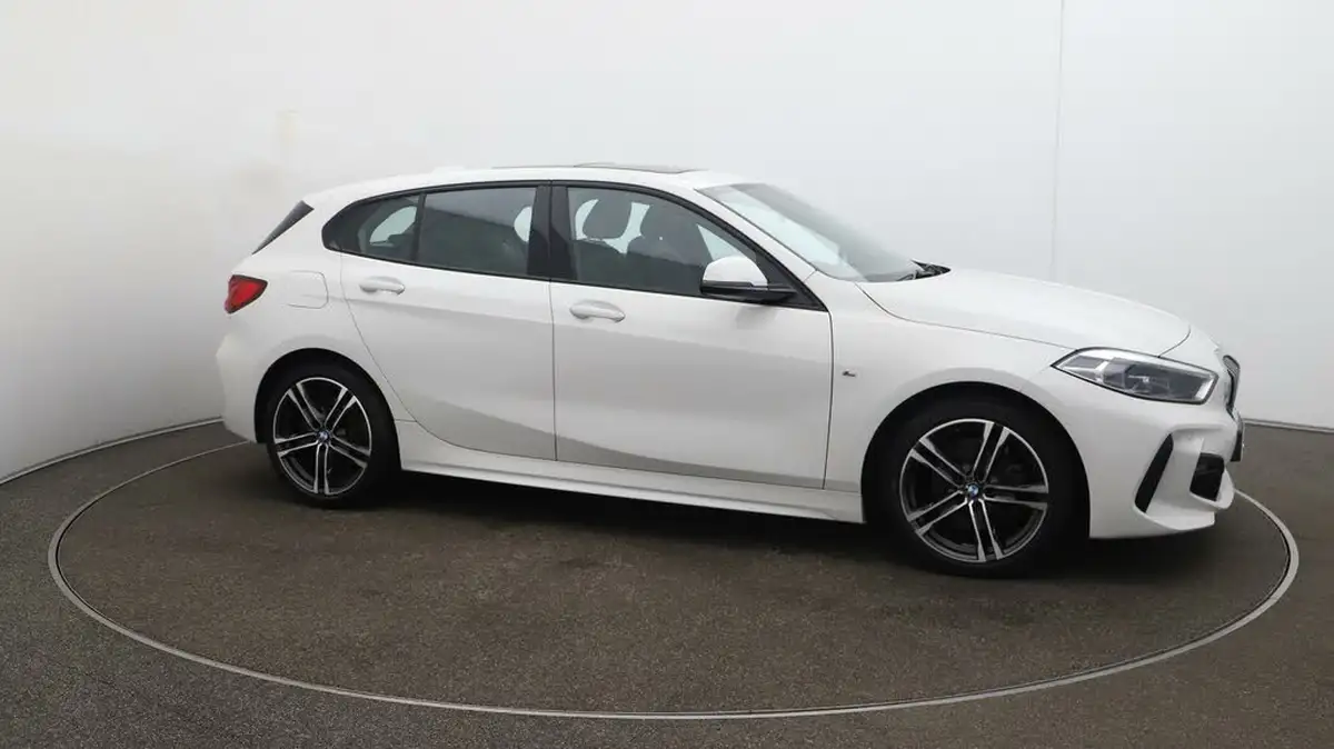 2023-bmw-1-series-15-118i-m-sport-lcp-dct-big-45