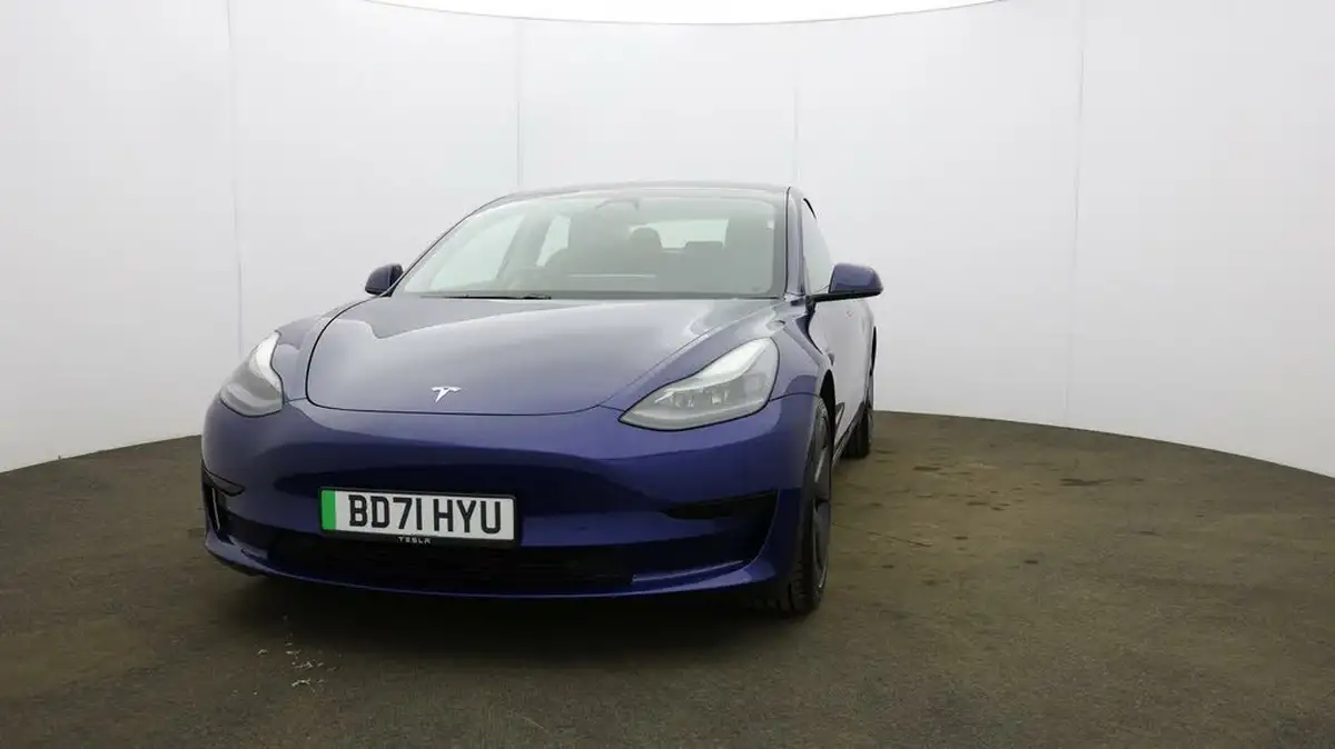 2021-tesla-model-3-e-standard-plus-big-37