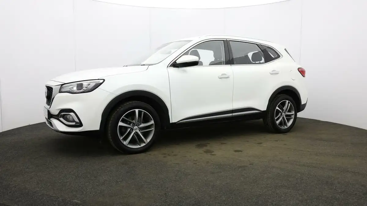 2021-mg-hs-15t-gdi-excite-162ps-big-27