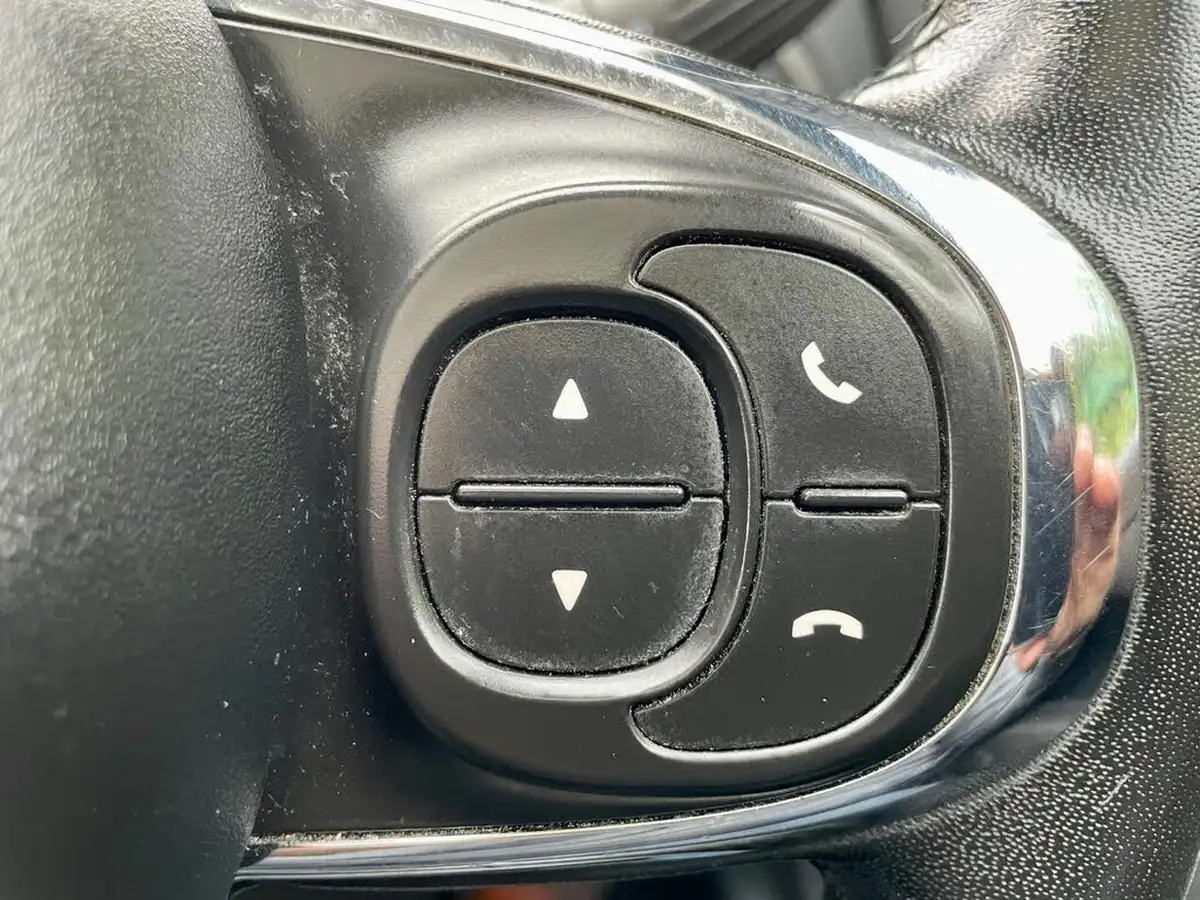 2017-fiat-500-12-lounge-big-24