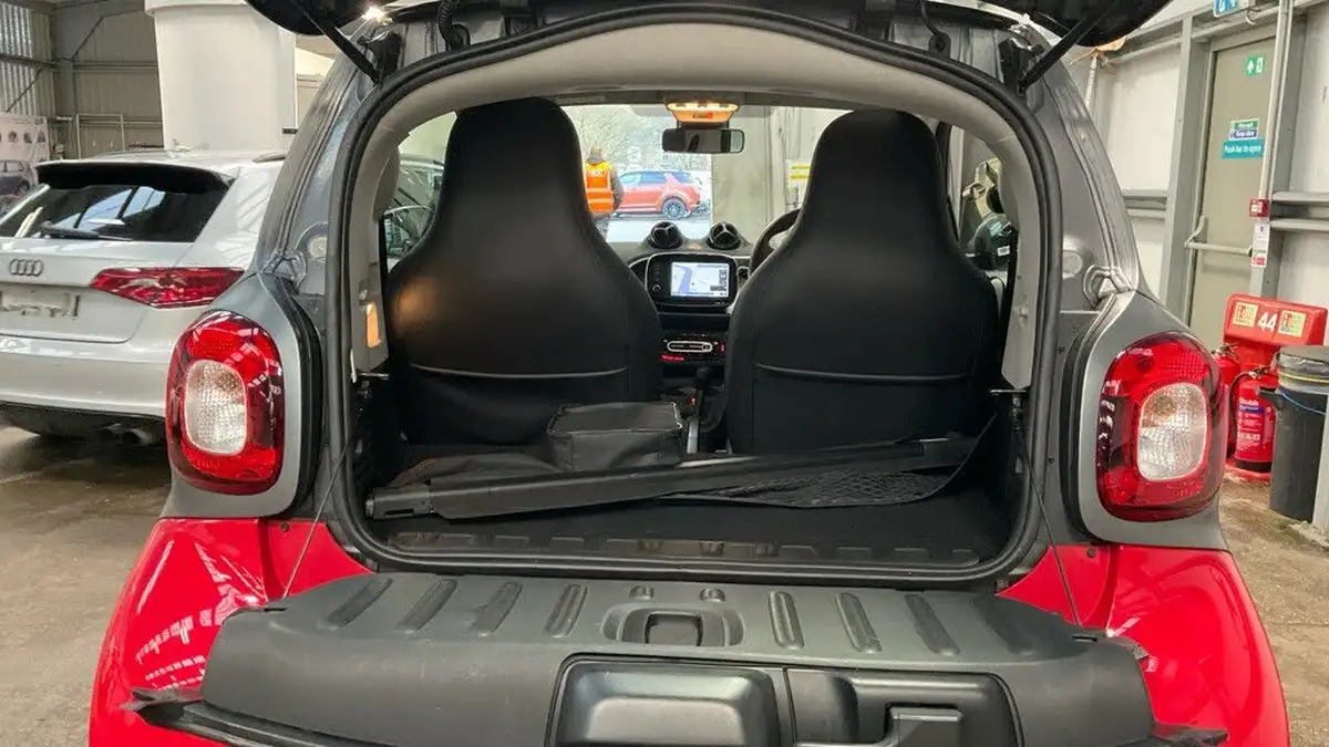 2017-smart-fortwo-09-prime-89bhp-premiumss-coupe-twinamic-big-7