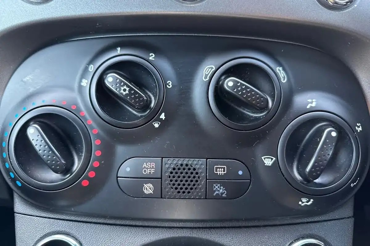 2017-fiat-500-12-s-big-17
