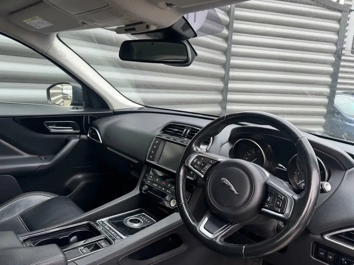 2018-jaguar-f-pace-20-i4d-prestige-180ps-auto-big-8