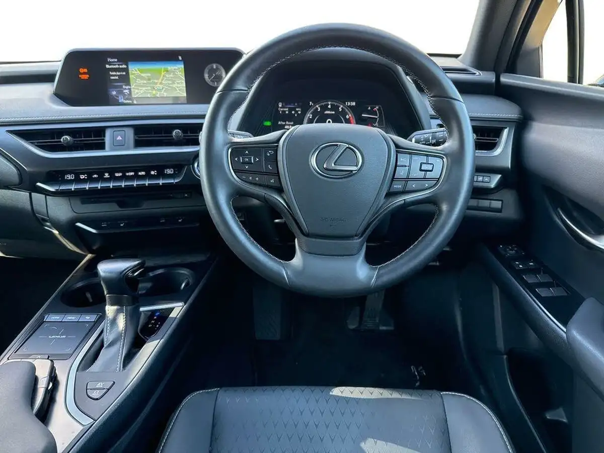 2022-lexus-ux-250h-20-ux-184bhp-premium-plus-pack-big-11