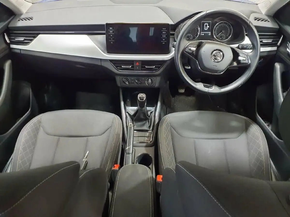 2022-skoda-scala-10-tsi-se-technology-109ps-big-6