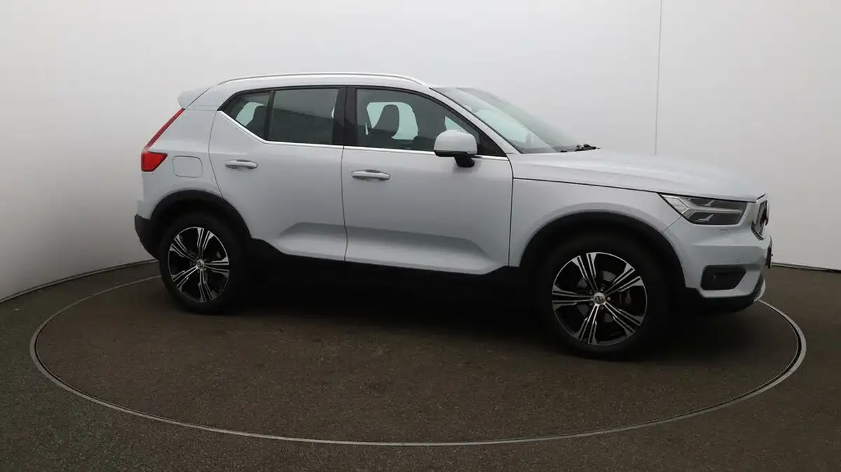 2021-volvo-xc40-15-t3-inscription-pro-161bhp-auto-big-43