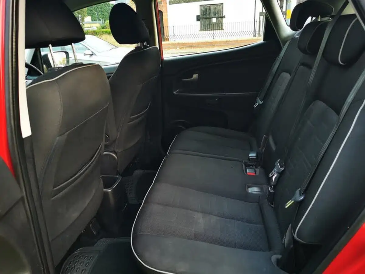 2012-kia-venga-14-2-big-18