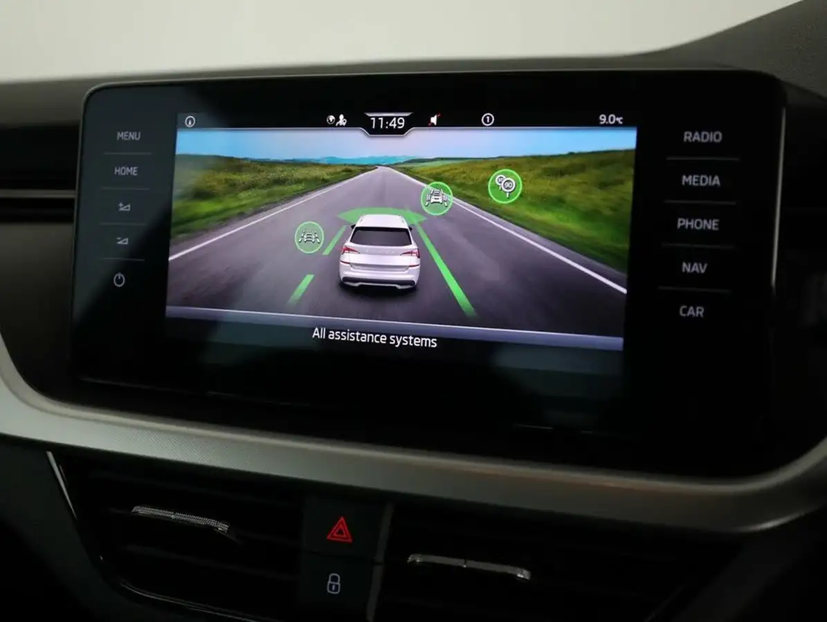 2023-skoda-kamiq-10-tsi-se-drive-110ps-dsg-big-32
