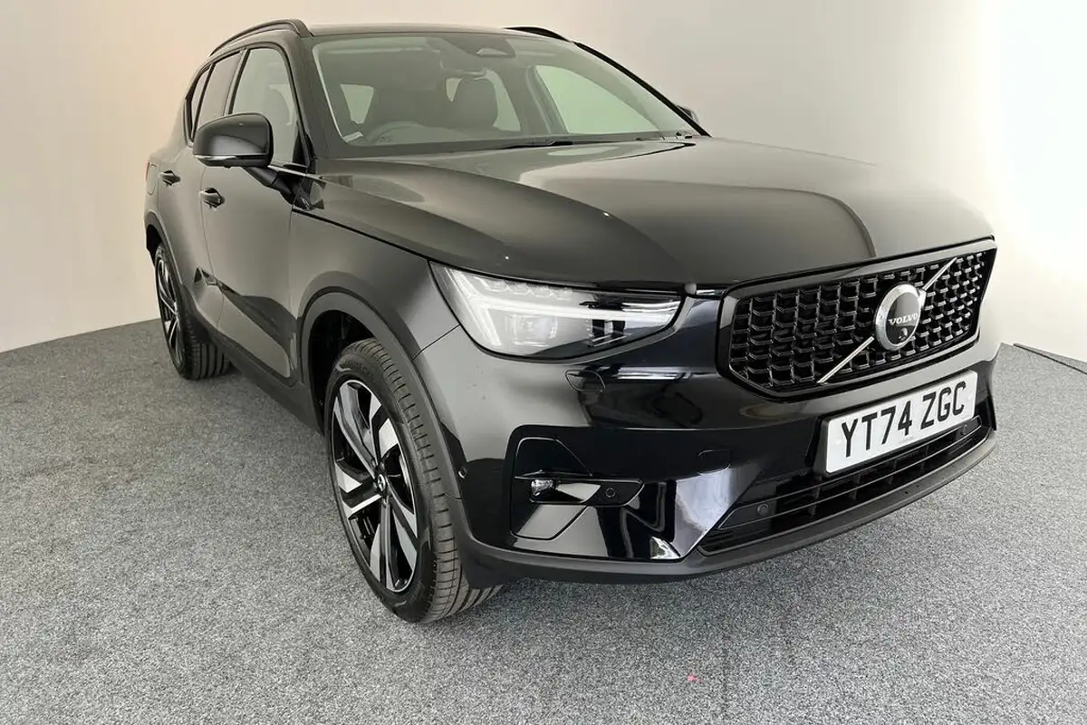 2024-volvo-xc40-20-b3-ultimate-big-26