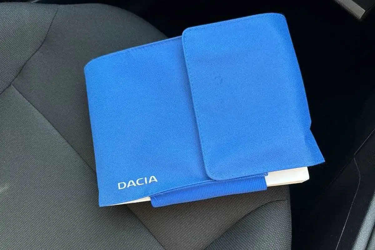 2022-dacia-jogger-10-tce-essential-big-21