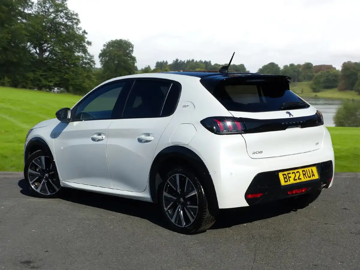 2022-peugeot-208-12-puretech-gt-100bhp-eat8-big-1