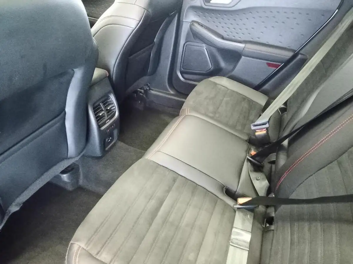 2020-ford-kuga-15-st-line-x-edition-big-38