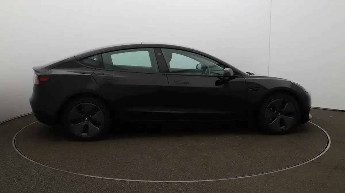 2021-tesla-model-3-e-standard-plus-big-47