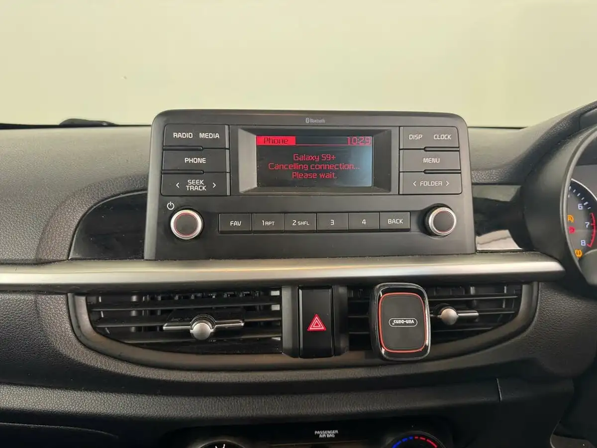 2022-kia-picanto-10-2-big-40