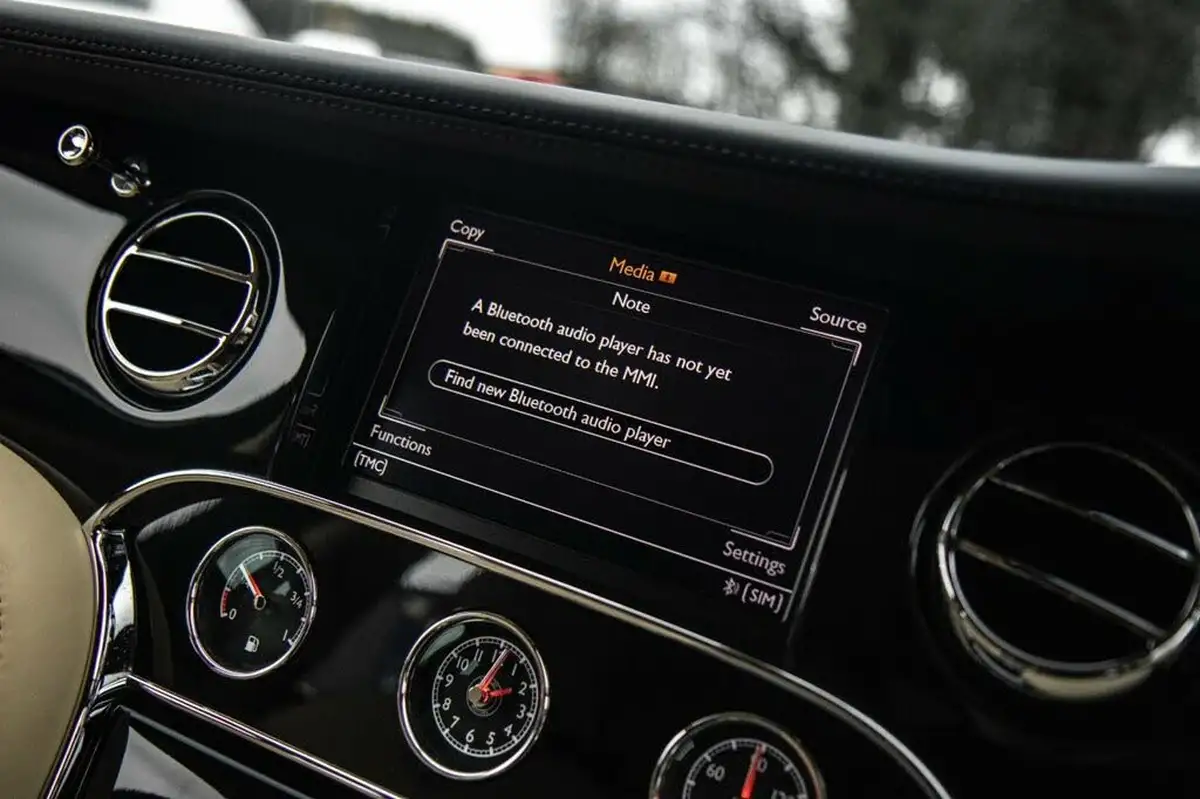 2012-bentley-mulsanne-675-big-33