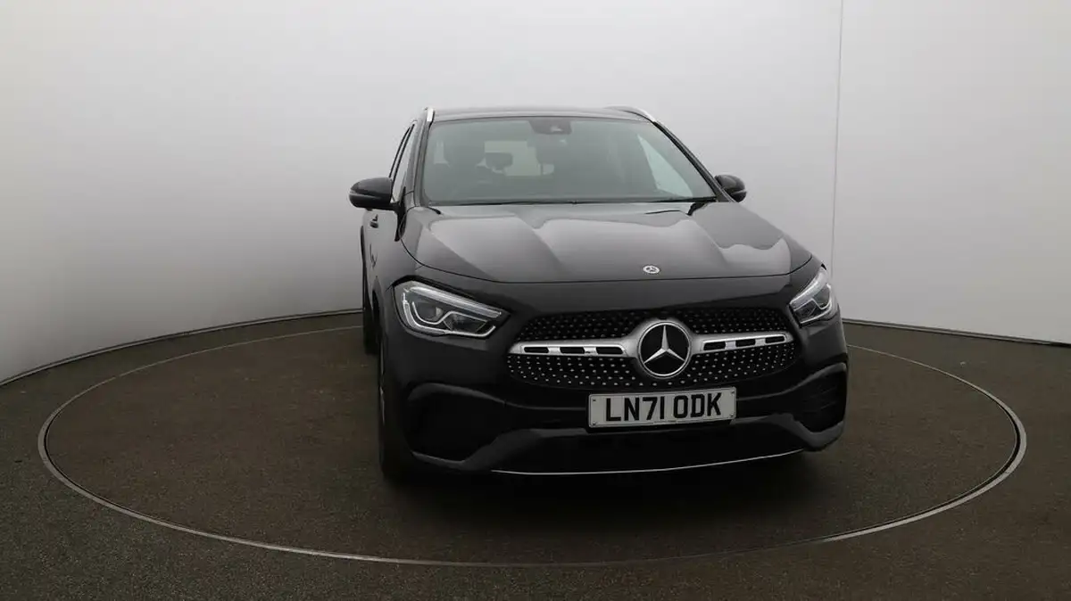 2021-mercedes-benz-gla-class-13-gla-180-amg-line-executive-1332cc-big-34