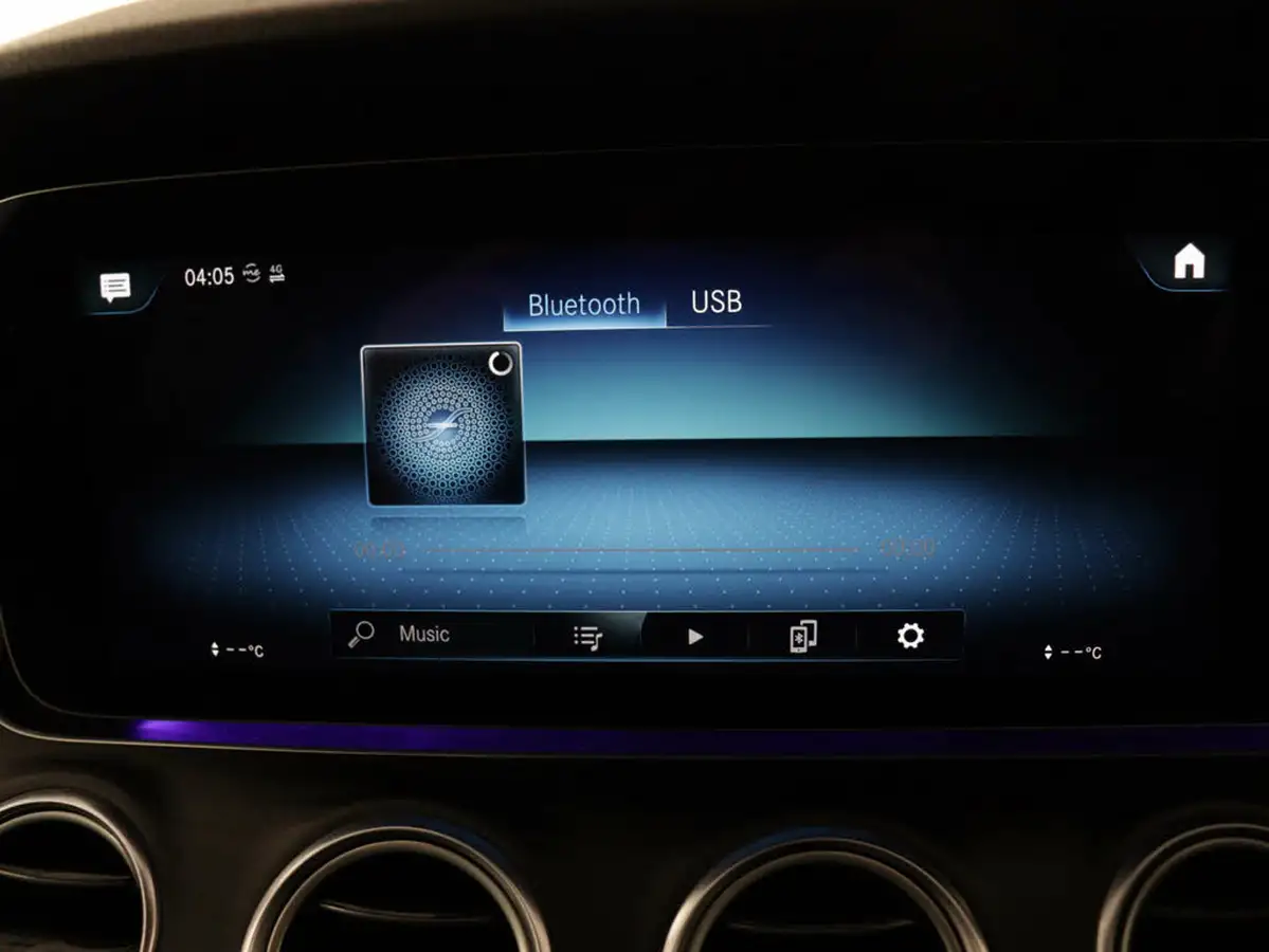 2022-mercedes-benz-e-class-20-e200-amg-line-211ps-saloon-4d-big-21