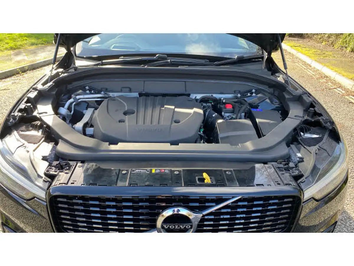 2021-volvo-xc60-20-b5-r-design-pro-awd-big-33