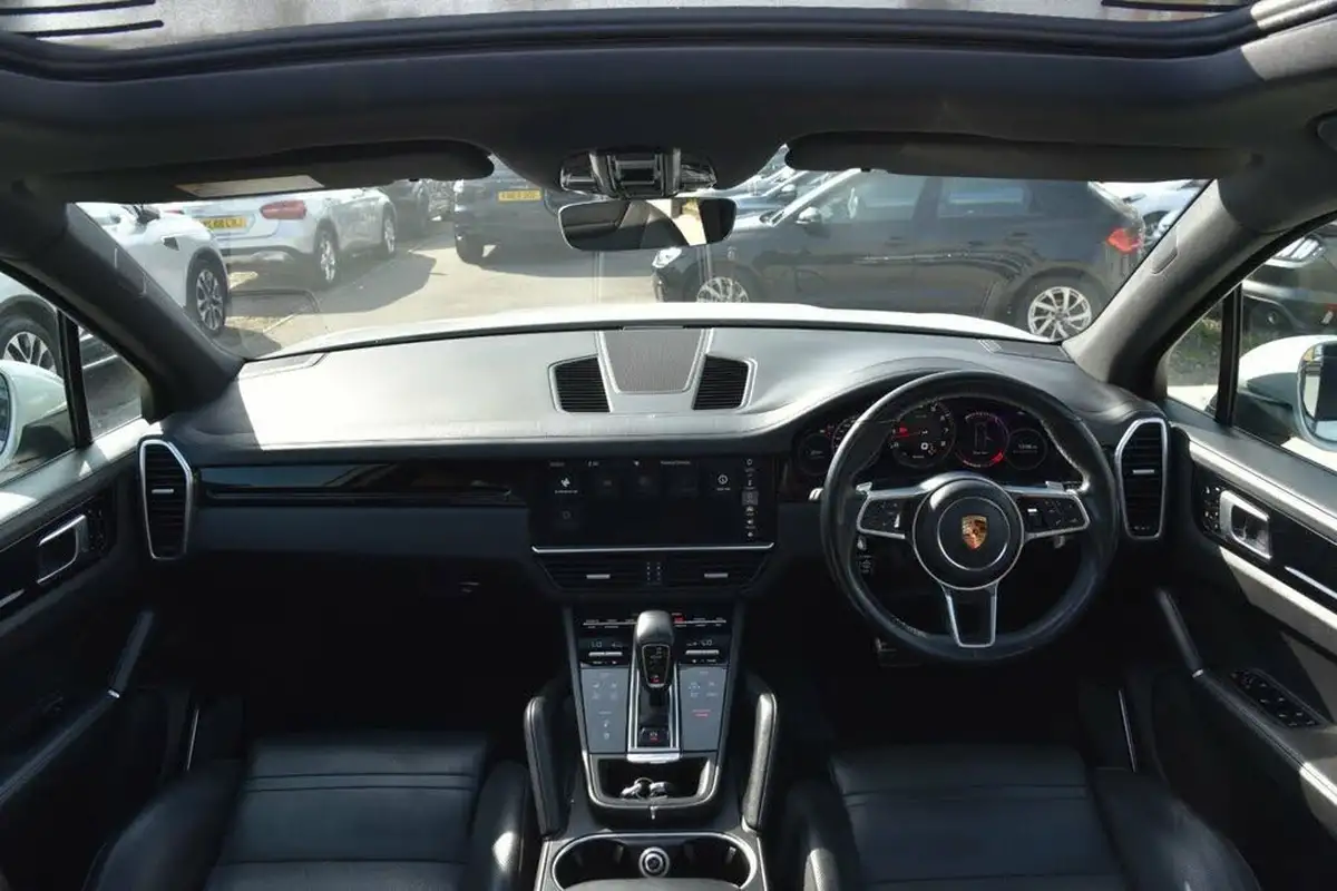 2018-porsche-cayenne-30-v6-s-big-28