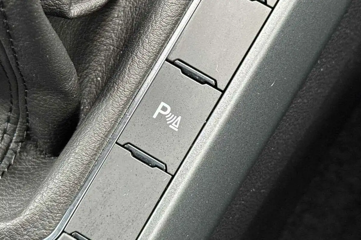 2022-volkswagen-polo-10-tsi-r-line-95ps-big-27