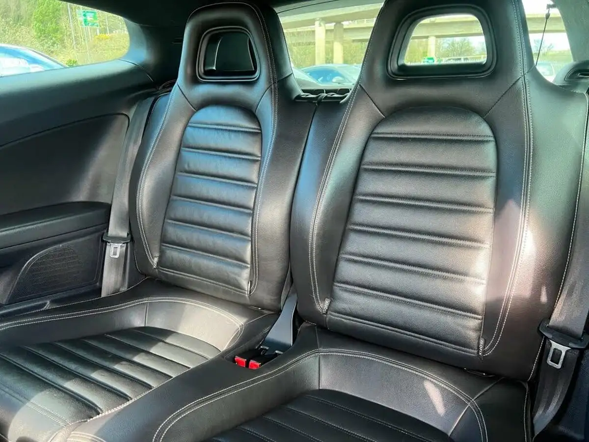 2015-volkswagen-scirocco-20tdi-r-line-184ps-big-25